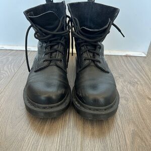 Women’s Black Leather Boots Dr Martens
